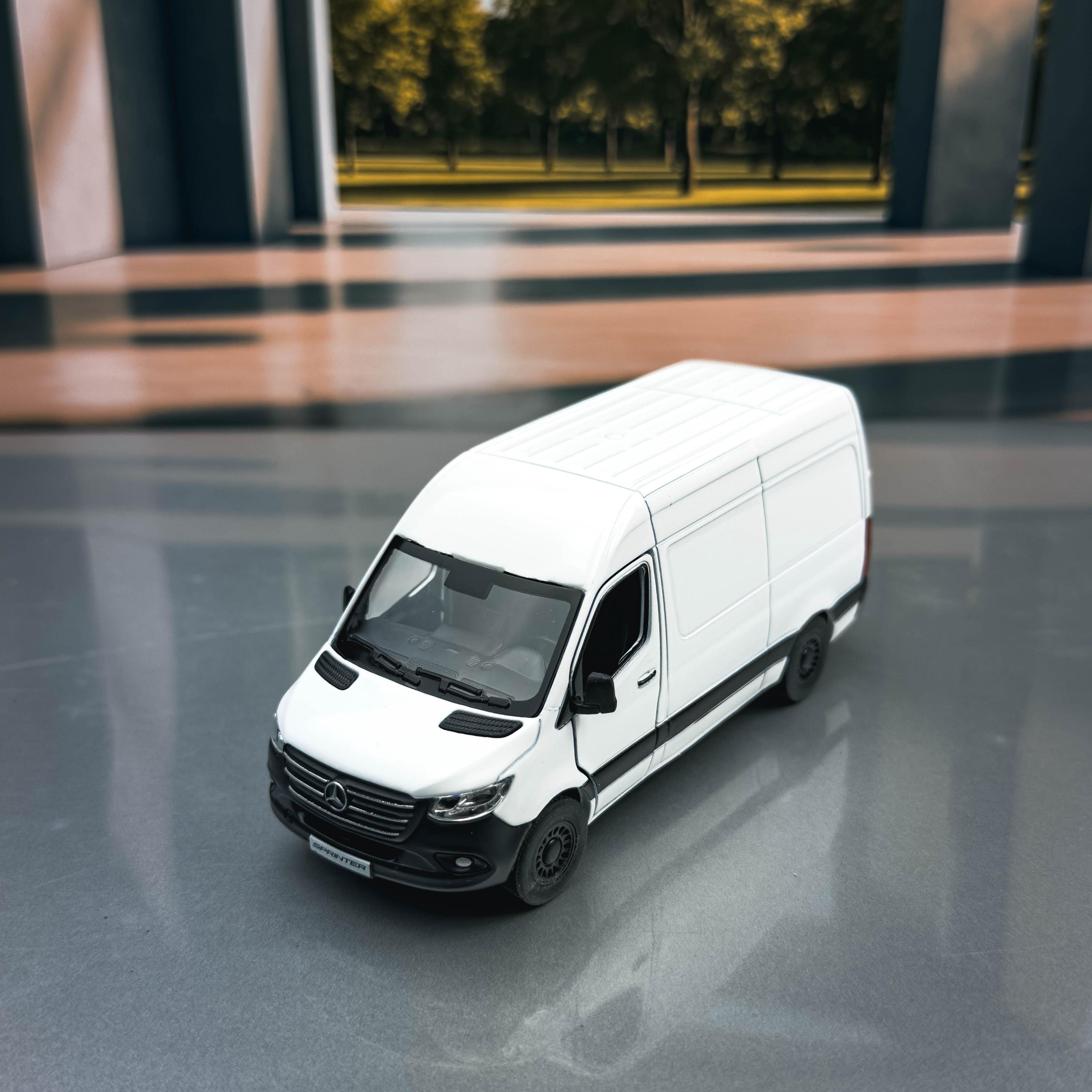 Mercedes Benz Sprinter | Licensed Diecast Model Car | 1/50 Scale