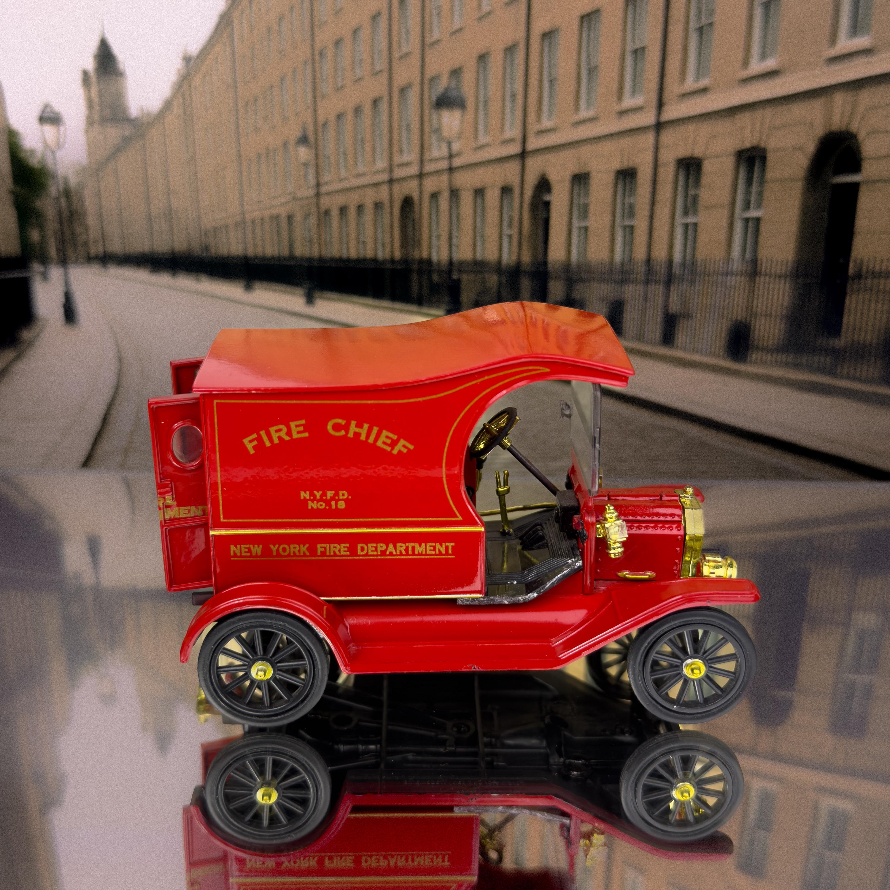 1913 Ford Model T Fire Chief Paddy Wagon | Diecast Model Car