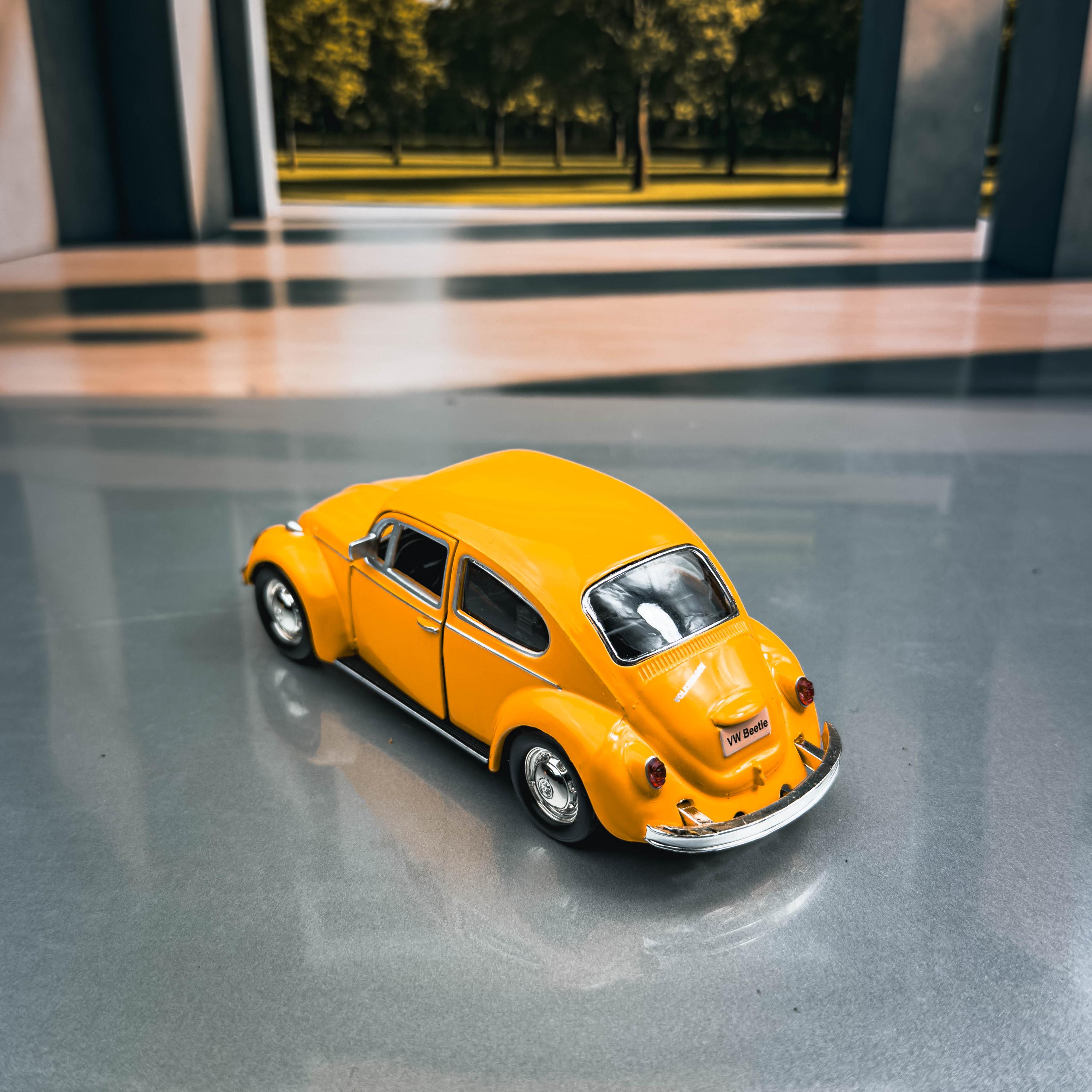 Volkswagen Beetle Classic | Diecast Model Car | Scale 1/36 | Gift