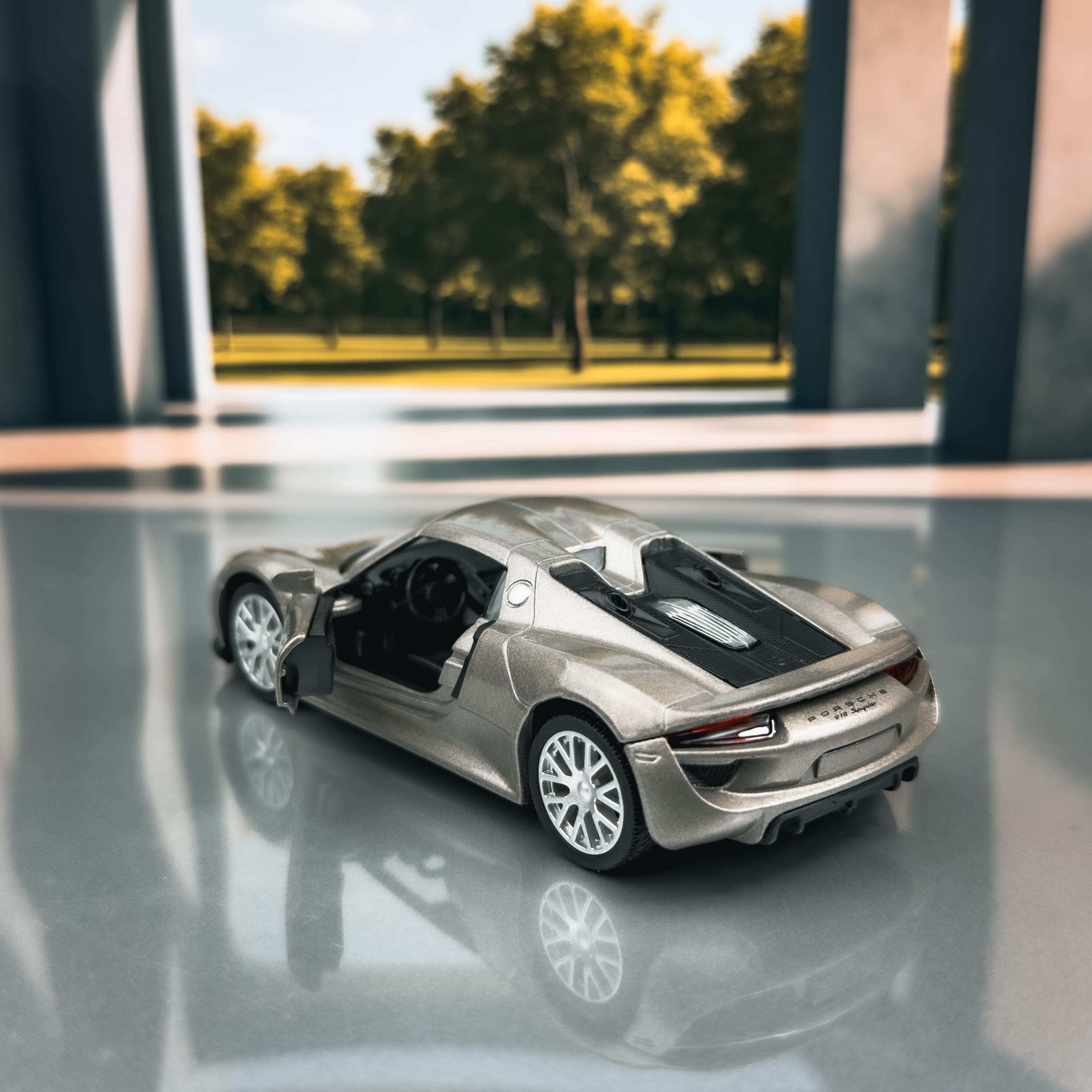 Porsche 918 Spyder | Diecast Model Car | 1/36 Scale Car | Gift