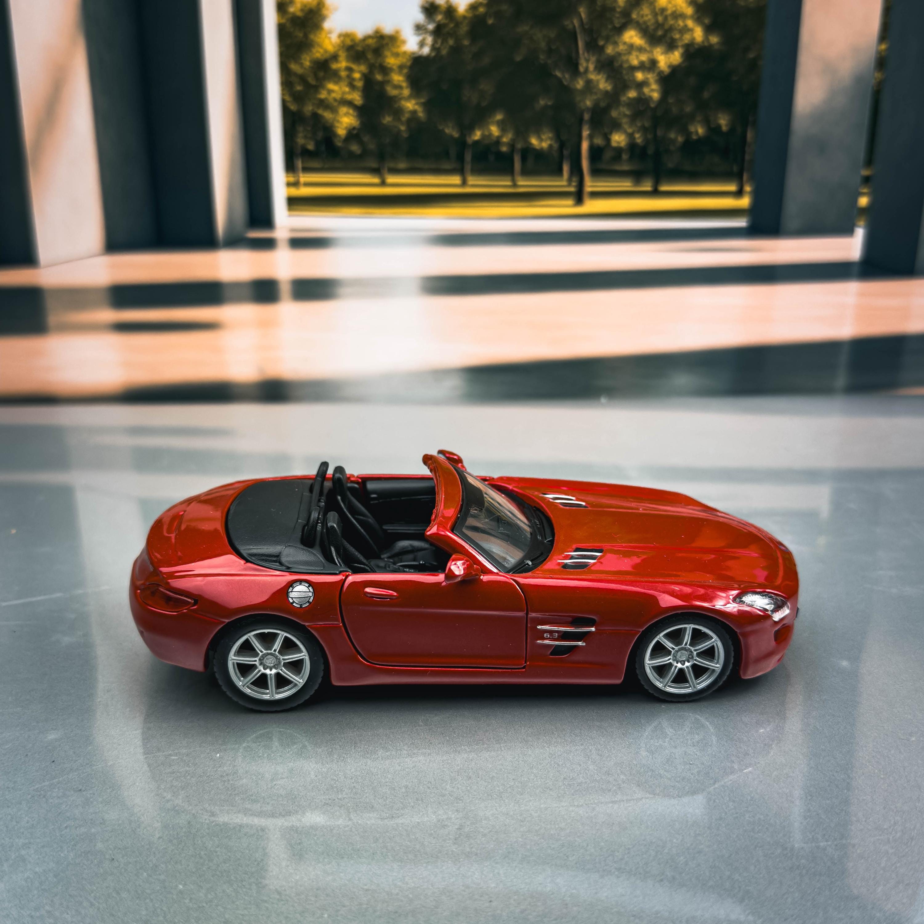 SLS Mercedes-Benz - KiNSMART Amazon.com: Roadster AMG SLS Mercedes-Benz ミニカー AMG 5 Scale 1:36 ミニカー