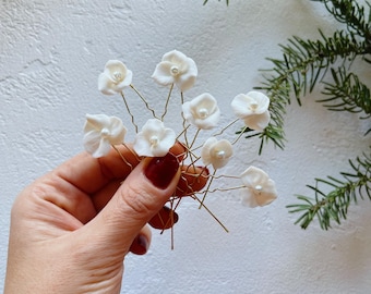 Bridal Accessories, Minimalist Pearl Flower Hair Pins, Bridal Hair pins, Silver Hair pin, Floral Hair Pins,Pearl Hair Pins, bridal headpiece