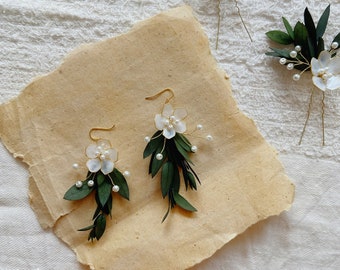 Eucalyptus Earring,Bridal Accessories, Flower earring, Wedding earring, Wedding Accessory, Wedding Flower Earring, White bridal earring