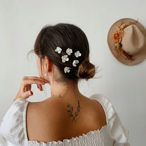 Pearl Hair Pins, Bridal Accessories, Bridal Hair Pin, Floral Hair Pins, Wedding Hair Pins Set, Vintage hair pins, White Flowers Hair Pin