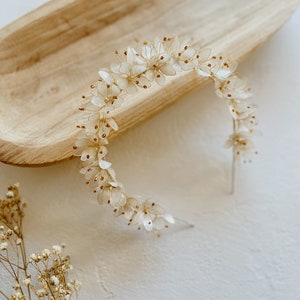 White Flower Headpiece, Bridal Crown, Bridal Flower Crown, White Flowers Crown, Bridal Hair Accessories, Bride Hair Tiara, Bridal Hair Comb