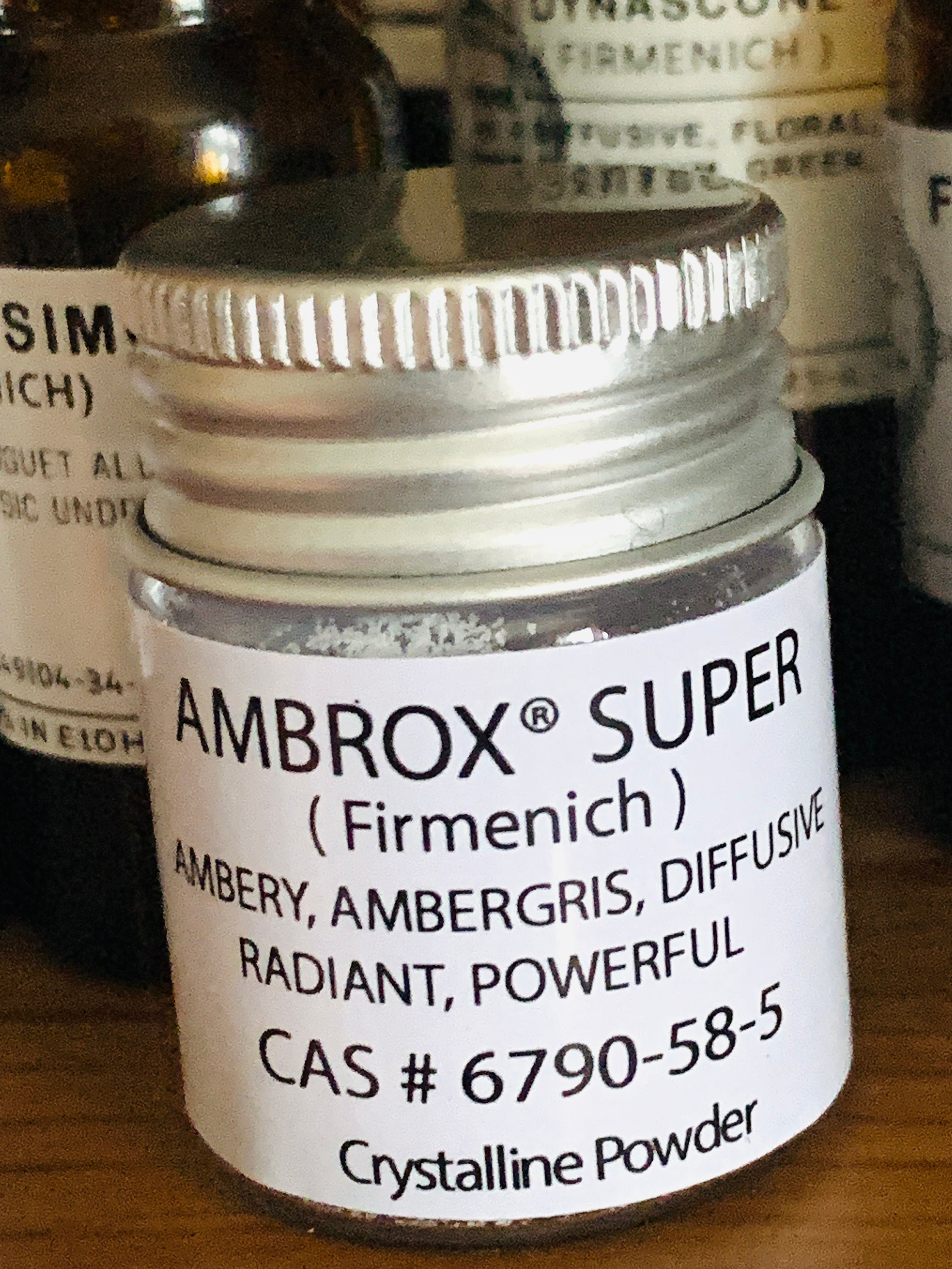 AMBROXAN ( GIVAUDAN ), The Ambery Molecule, 10 gm