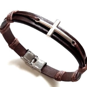 Gevlochten leren armband met kruis, christelijke herenarmband, minimalistische armband, cadeau voor hem