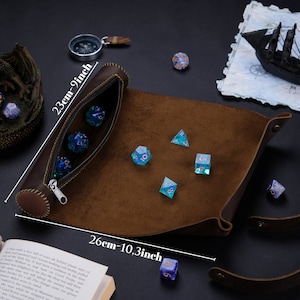 Personalisierte Würfeltablett und Aufbewahrung, Lederrollmatte mit abnehmbaren Riemen, Dungeons and Dragons Geschenk Bild 3