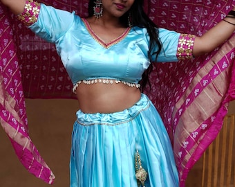 Lehenga Choli Navratri de seda satinada: atuendo de baile Garba de Rajastán