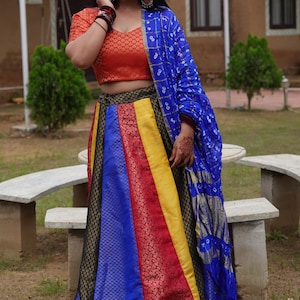 Navratri Chaniya Choli Voor Vrouwen Garba Dance Lehenga Choli Voor Vrouwen Dandiya Lehenga Met 6 Meter Flairs Met Gratis Blouse Stiksels aanbieding