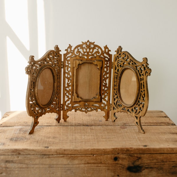 Antique Carved Wood Triple Picture Frame: Elegant Tabletop Décor