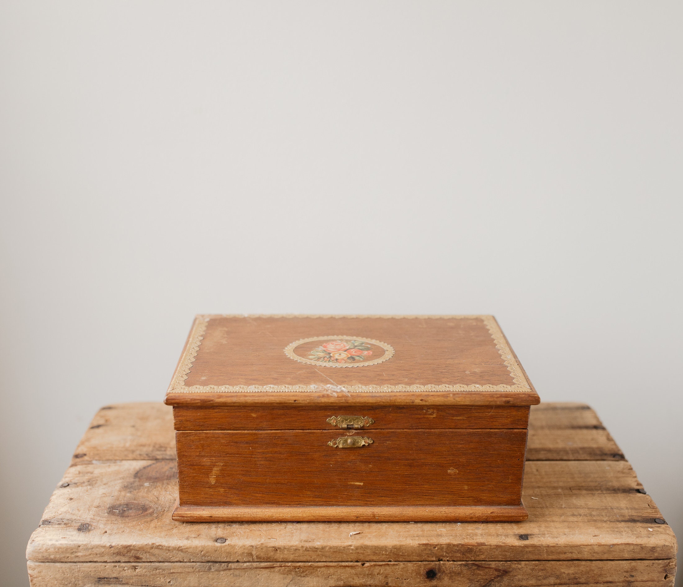 Vintage Wood Jewelry Box Roses Gold Foil Gold Yellow Velvet Etsy UK
