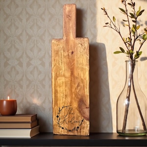 Spersonalizowana deska do wędlin: Prezent dla gospodyni | Rustykalna deska do krojenia | Deska do serów | Wystrój rustykalny i antyczny
