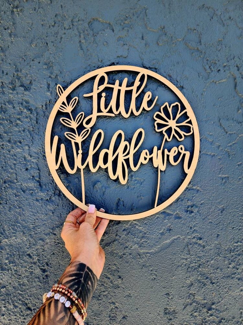 Little Wildflower Round Sign, Wildflower Birthday Decorations, Floral Babyshower Decorations, Gender Reveal decorations, Dried Flower Decor image 1