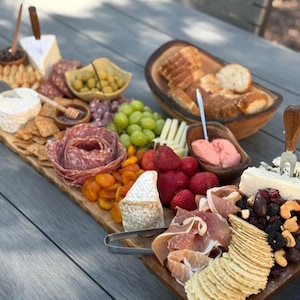 Charcuterie Board Personalized Cutting Board Custom Wedding Gift and Engagement Gift for Couple Custom Bridal Shower Present Girls Night