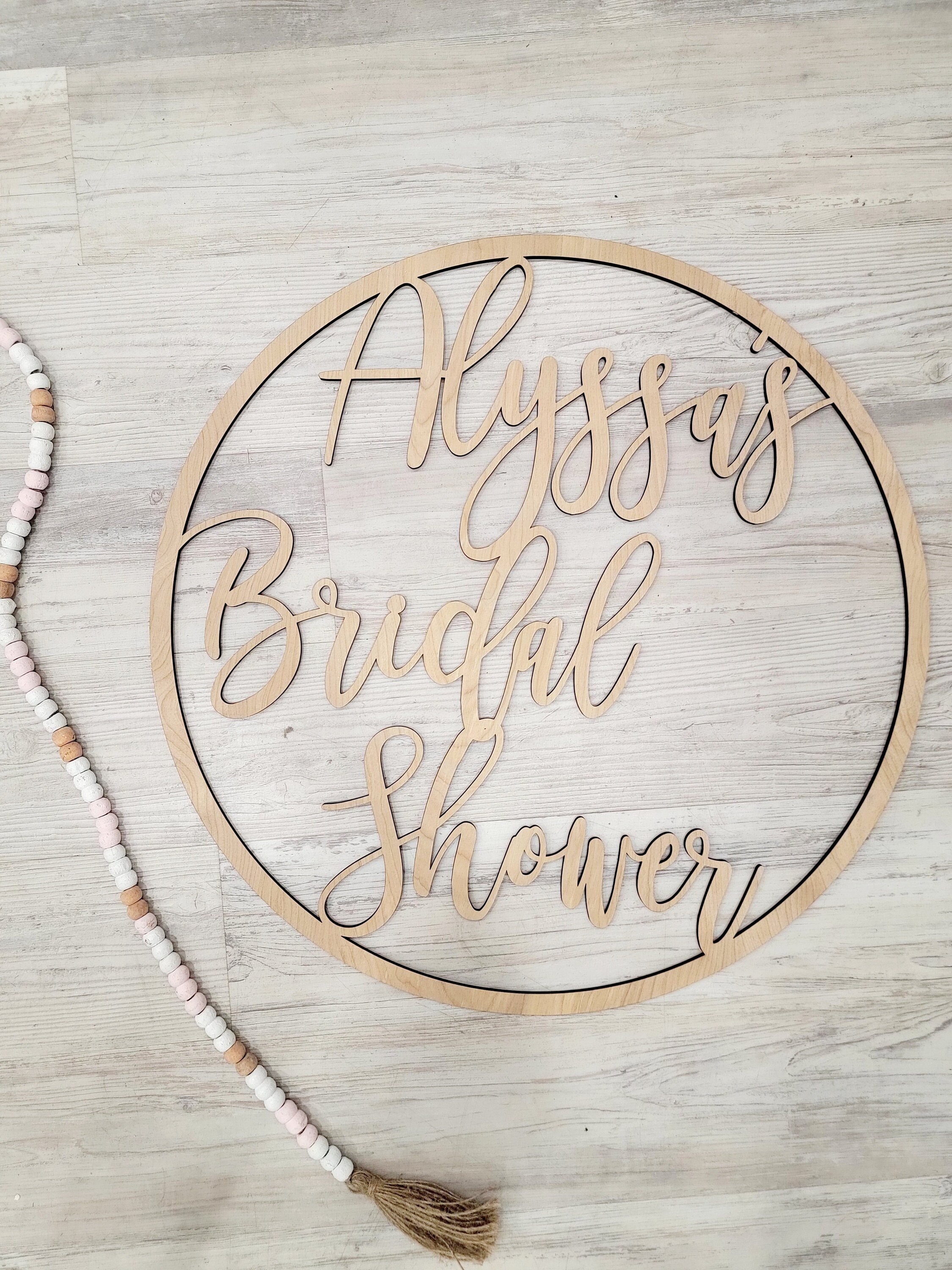 Letrero personalizado para despedida de soltera, decoración de fondo para  despedida de soltera, redondo, de madera, para bodas, para futuras novias -  Etsy México, image size:2250x3000