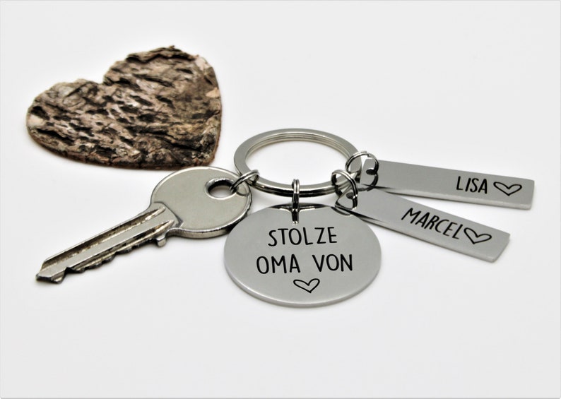 Geschenk für Oma Stolze Oma von.. Personalisiertes Geschenk Schlüsselanhänger Bild 2