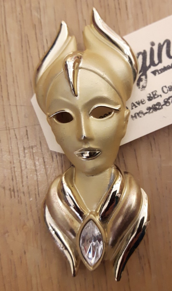 Golden Glamour,40s style brooch