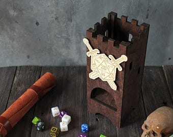 Torre de dados de madera personalizada para D&D: Regalo portátil para el Dungeon Master