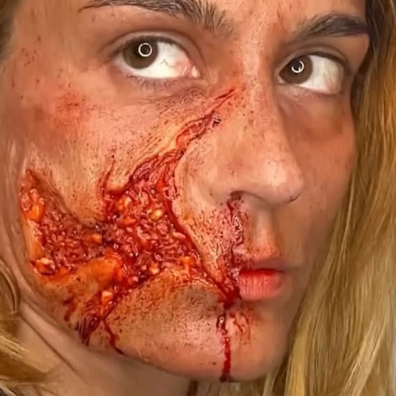 Latex Glass Wound Prosthetic Adult Flesh Latex Glass Wound Prosthetic Adult Flesh