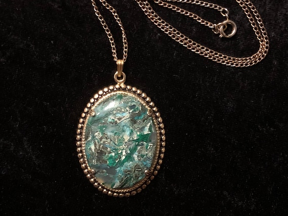 Chrysocolla Cabochon Necklace with chain - image 1