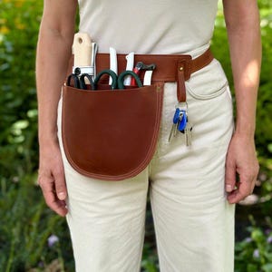 Leather Florist Tool Belt: Gardener Tool Pouch, Landscape Designer Bag