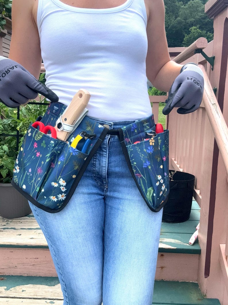 Floral Garden Tool Belt: 6-Pocket Waterproof Gardening Apron image 8