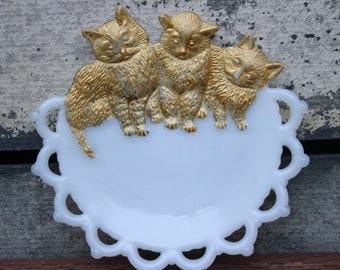 Vintage Kitty Plate, Westmoreland, Milk Glass, Pin Tray, Trinket Dish, Hand Painted, 3 Cat Plate, Milk Glass Kitty Dish.