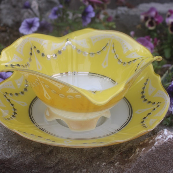 Vintage/Antique, 1920'S , Art Deco, Yellow Glass, Large Bowl, Platter, Serving Dishes, 2 Piece Set, Large Plate and Bowl, Silver Detail