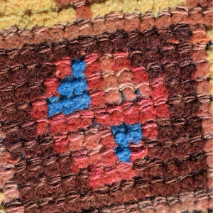 Handmade Wool Oushak Rug: Turkish Small Bath Mat (1'5x2'5 ft)