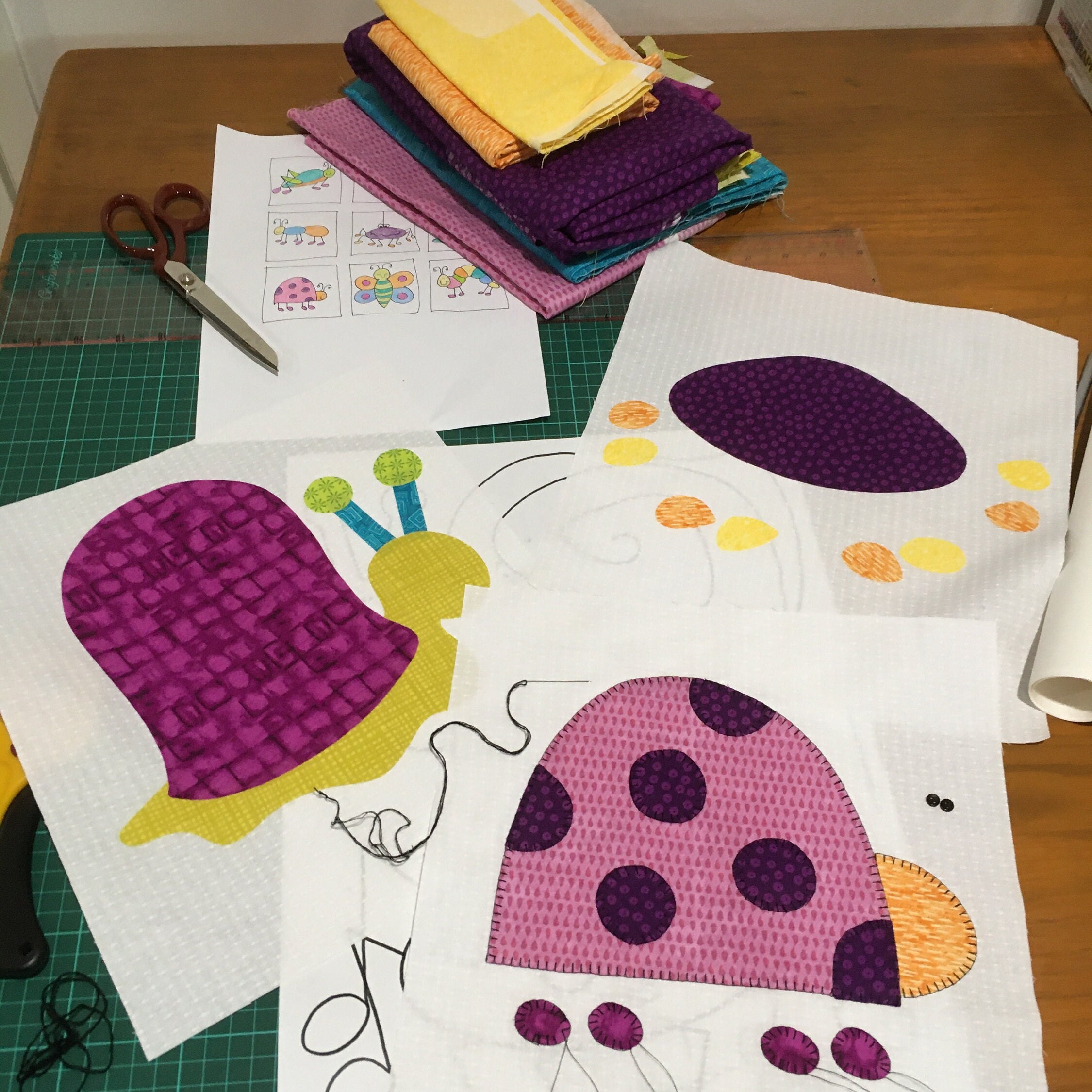 Bug Patchwork Baby Bugs Appliqué Quilt Pattern – Bees and Butterflies Patchwork ...