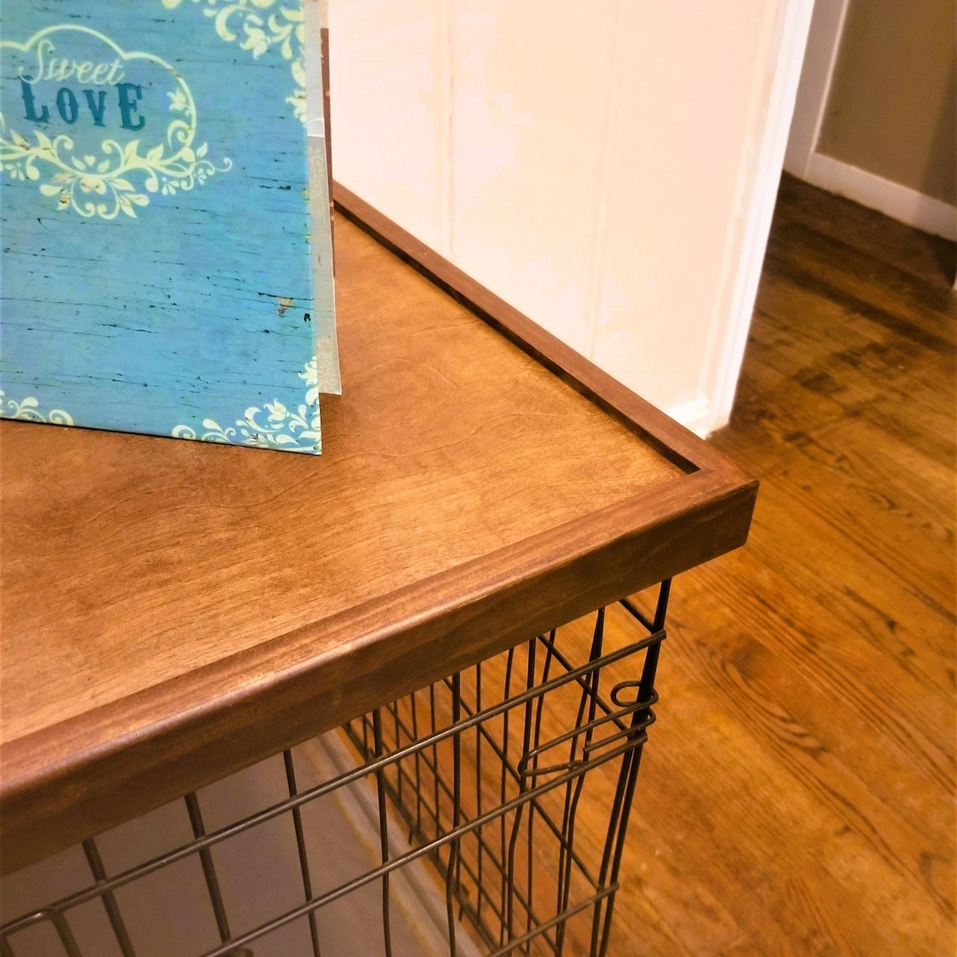 Comfort Edge Wood Dog Crate Topper, Mahogany Stain, Safety Lip Secure