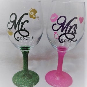 Wedding Glittered Wine Glass Set, Mr and Mrs Wine Glass, Bride and Groom, Shower, Gift, Love, Wedding Day, Bridal Party Gifts, Gift for her