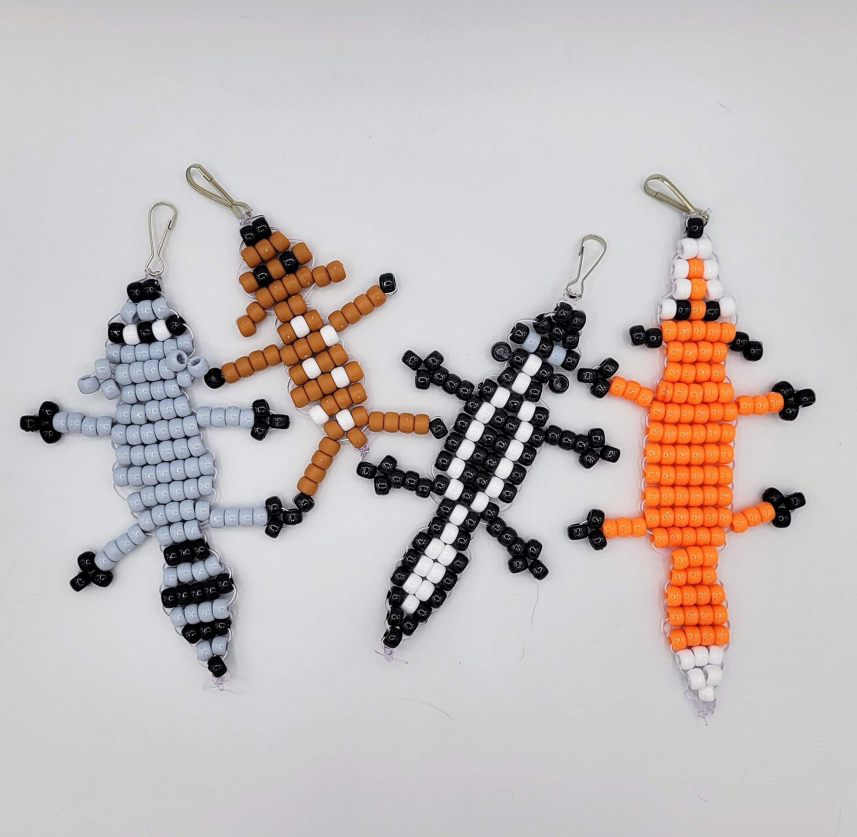 Bead Axolotl Keychain Toy -   Pony bead projects, Pony bead crafts,  Pony bead patterns