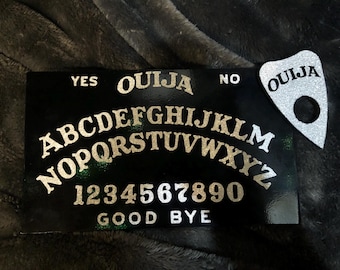 Miniature Plastic Ouija Board With Planchette