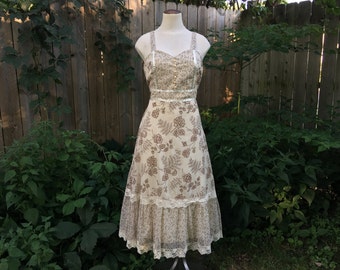 Size 15 Gunne Sax Style Dress, 1970s Brown Floral Calico Prairie Dress, 70s Vintage Cottagecore, Vintage Size 13