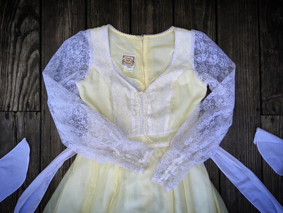 Size 11 Gunne Sax by Jessica Mcclintock, Lemon Yel