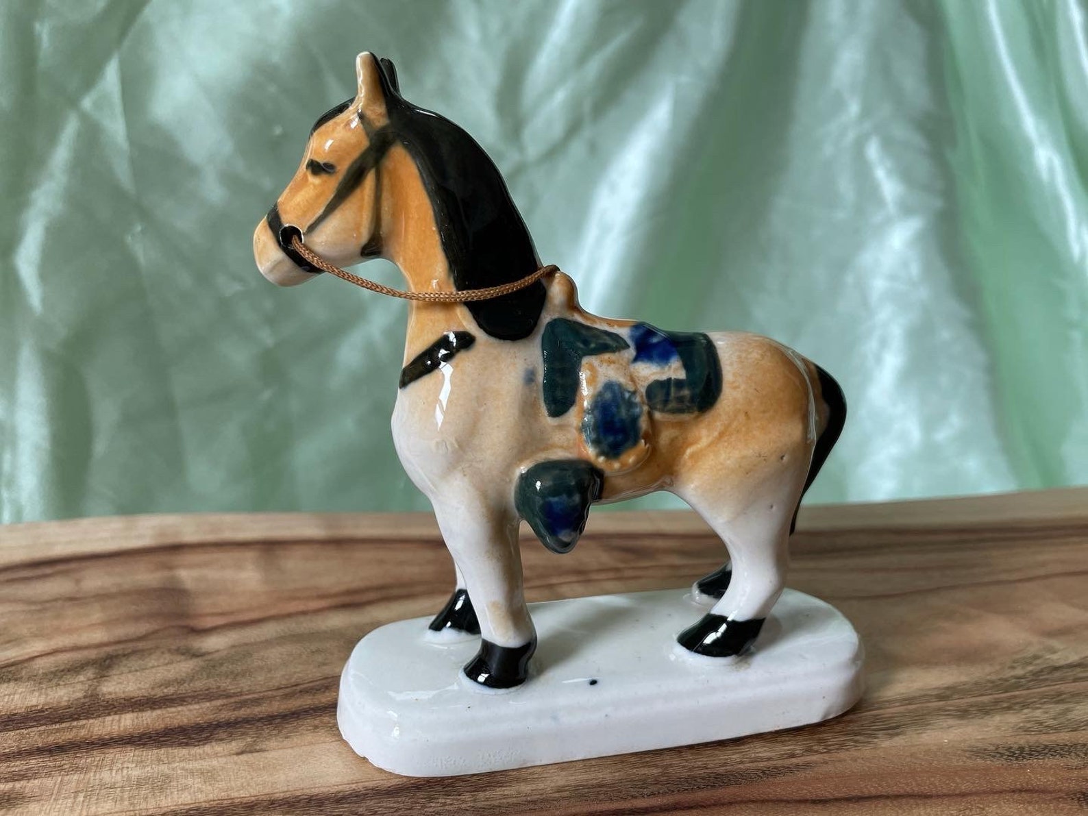 50s Ceramic Buckskin Horse With Western Saddle Porcelain - Etsy
