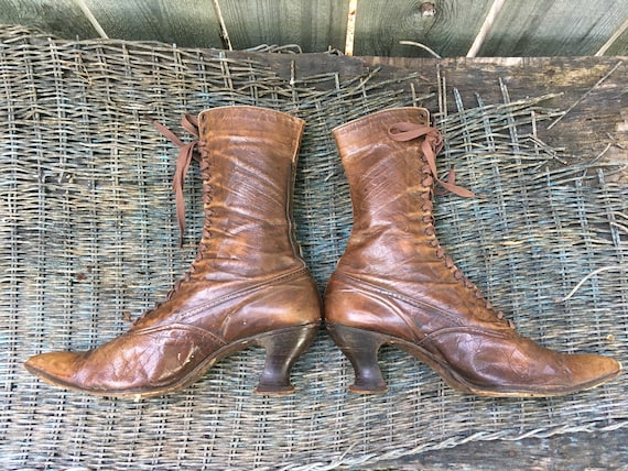 Antique Victorian Boots, High Top Shoes, Edwardia… - image 3