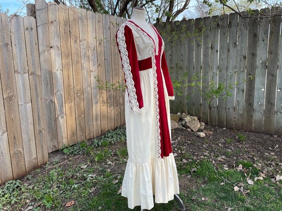 Gunne Sax Black Label Style Vintage Size 11-12 Red Velvet Maxi