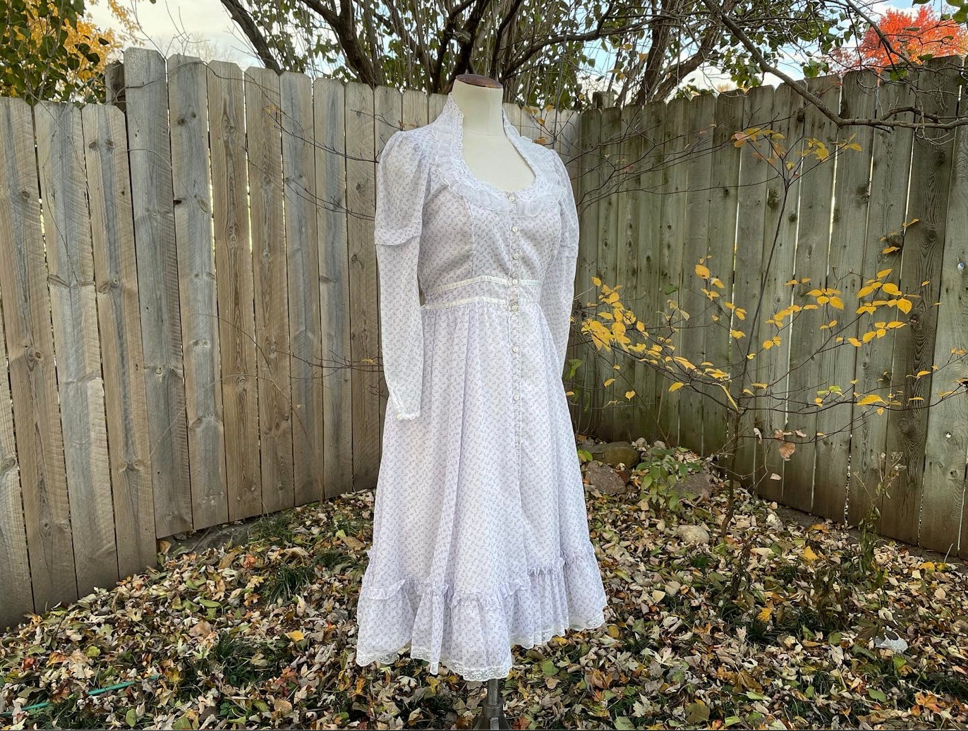 gunne sax dress white Modest Lace Wedding - Vintage Victorian Wedding Dress a feminine v Head over heels for this