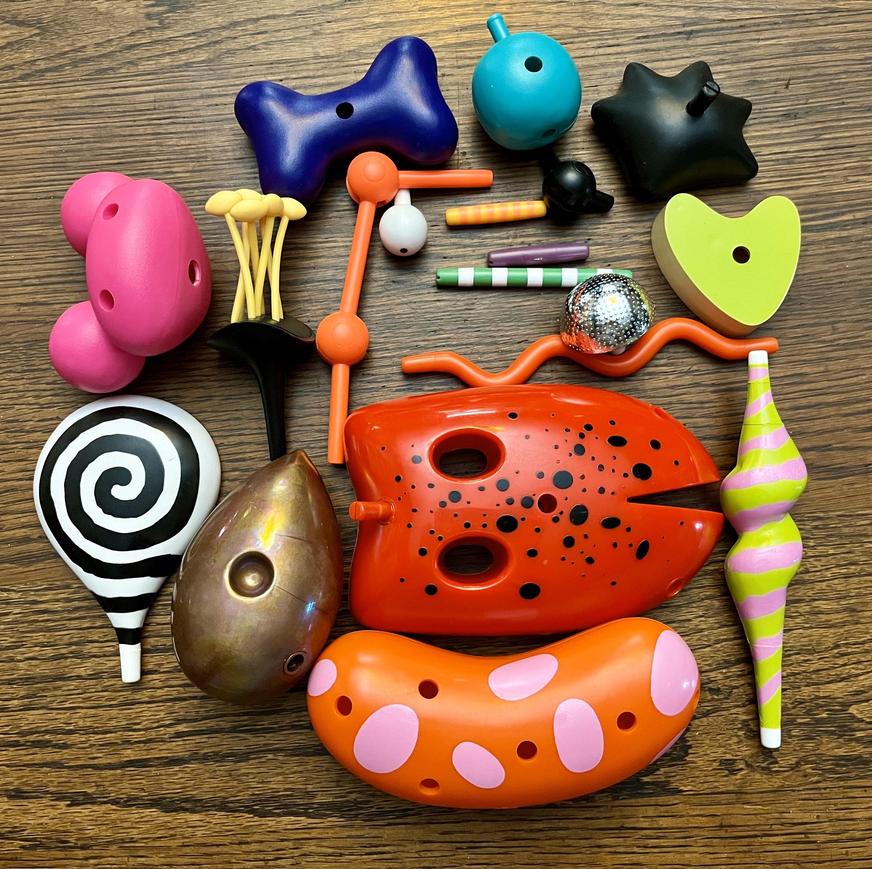 Vintage 18-piece Vintage Zolo Creative Building Set - Misc Pieces 