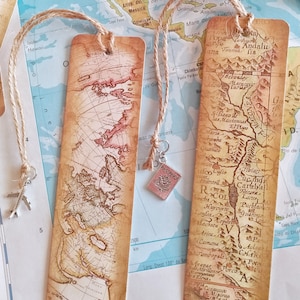 Signets Wanderlust avec carte du monde