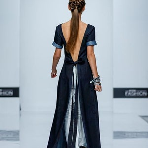 Maxi dress with open back in blue denim