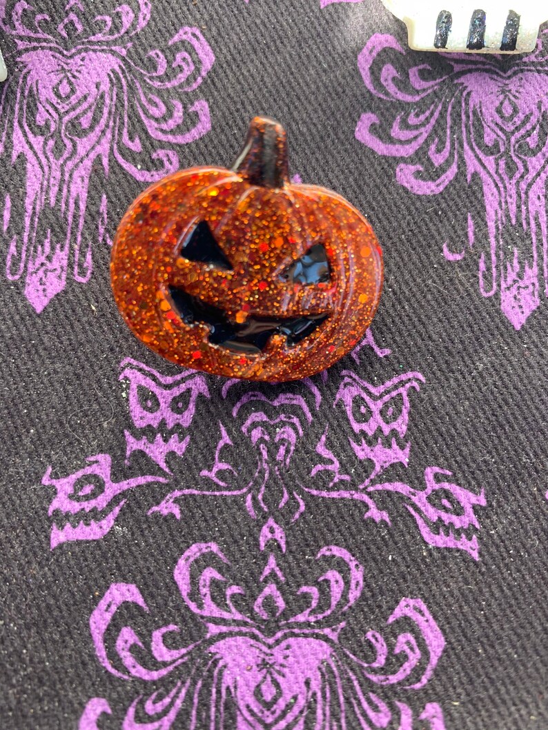 Set of 3 spooky pins Seaside Spooks starter pack