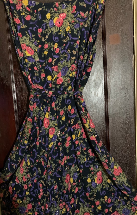 Vintage dress !Pretty black floral long belted dr… - image 2