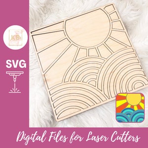 Pode incluir: Um arquivo digital para cortadores a laser, apresentando um design geométrico de um sol e ondas. O design é mostrado em uma peça de madeira, com uma ilustração colorida do design no canto inferior direito.
