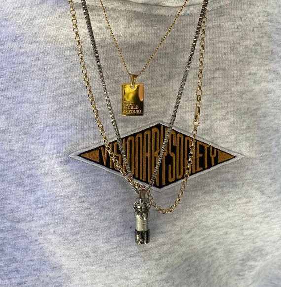 18k gold engraved necklace discount