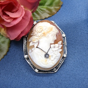 Antique 14K Victorian Carved Cameo Brooch / Pendant with Diamond, Early 1900s