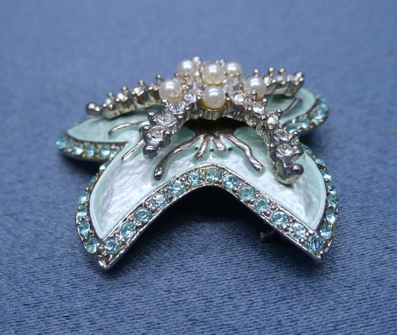 Luscious Dimensional Starfish Brooch - image 2